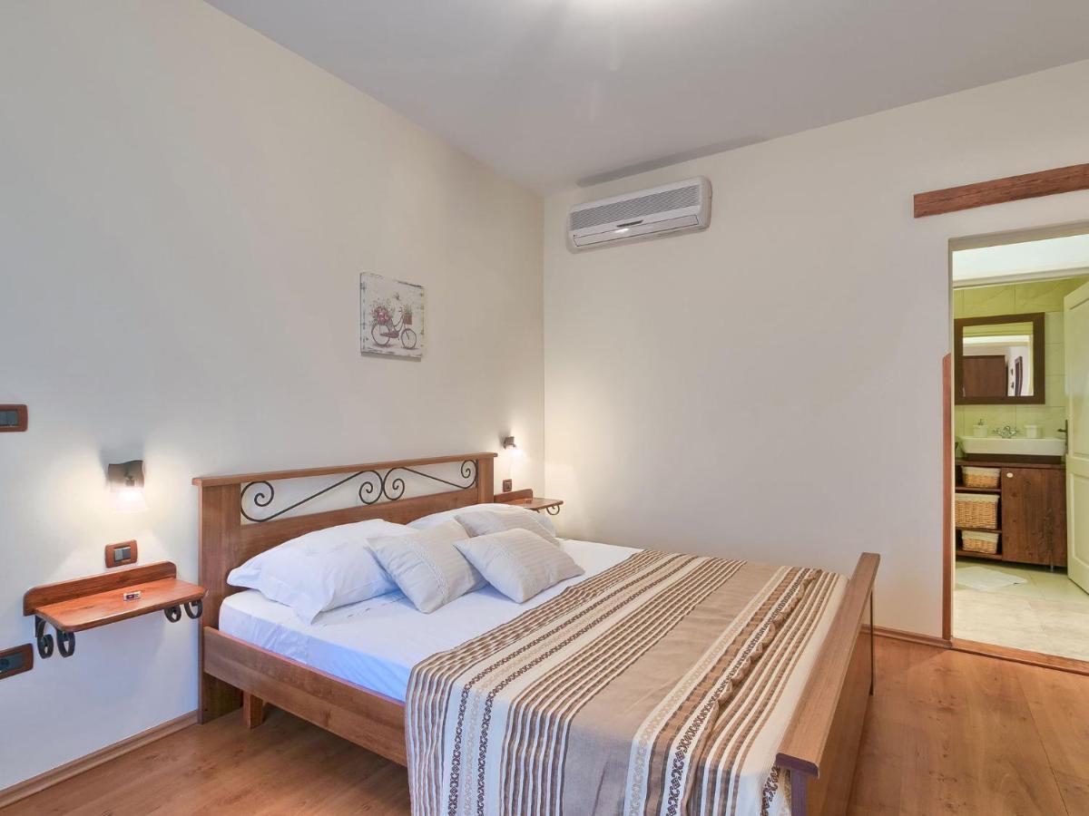 Apartment Sani-1 By Interhome Pjescana Uvala Zewnętrze zdjęcie